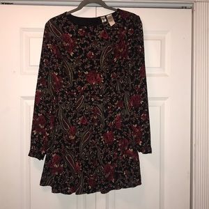 Women’s dress like new 100 % polyester